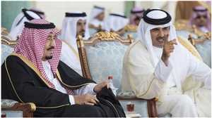 بعد الإعلان عن انتهاء الأزمة.. أمير دولة قطر يطير إلى السعودية