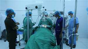 اجراء 10 عمليات زراعة قرنية وخلايا جذعية بمستشفى مأرب