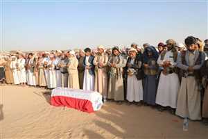 حضور رسمي وشعبي في تشييع جثمان فقيد الوطن الشيخ علي بن صالح شطيف بمأرب
