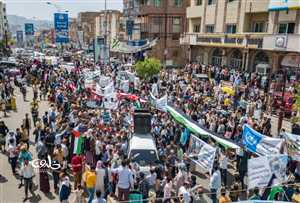 تعز: آلاف المتظاهرين ينددون بالارهاب الصهيوني ويطالبون بتقديم قادته للمحاكم الدولية