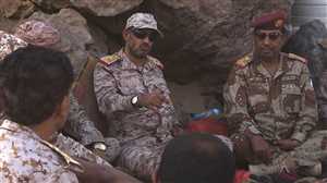 رئيس الأركان يشيد بالالتفاف الشعبي الكبير لرجال قبائل الجوف ومٲرب وأبناء اليمن حول القوات المسلحة