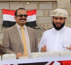 وزير الصحة يضع حجر الأساس لمشروع ترميم وتأهيل مستشفى حصوين بالمهرة