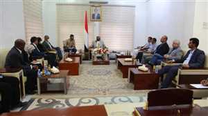 محافظة مارب يناقش مع نائب منسق الأمم المتحدة الوضع الإنساني للنازحين بالمحافظة