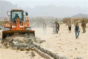 شبوة: إزالة 677 بناء عشوائيا بمدينة عتق