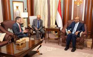 خلال لقاءه سفير الولايات المتحدة الأمريكية لدى اليمن طارق صالح:السلام يجب أن يفضي إلى رفع المعاناة عن أبناء الشعب في مختلف المحافظات.
