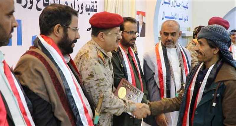 وزارة الدفاع تقيم حفل استقبال للمحررين من سجون الحوثي والمقدشي يتعهّد بإعادة الحرية والكرامة لكل اليمنيين