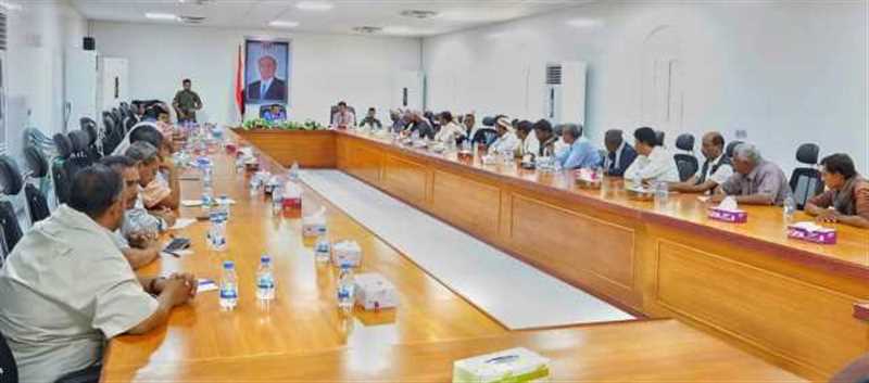 شبوة: اجتماع يناقش احتياجات مديرية الروضة من المشاريع التنموية