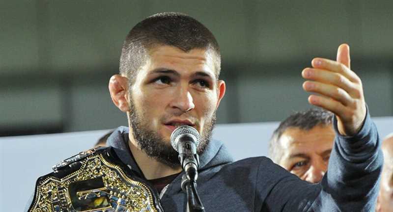 بطل العالم المصارع الروسي "محمدوف" يوجه انتقاد لاذع للرئيس الفرنسي ماكرون