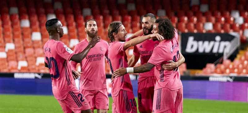 شروط لاعبو ريال مدريد للموافقة على تخفيض رواتبهم مع النادي