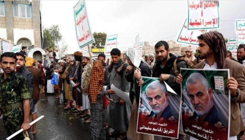 مجلة أمريكية: موظفو إغاثة يغادرون صنعاء تحسبا لتصنيف إدارة ترمب للحوثيين كمنظمة إرهابية