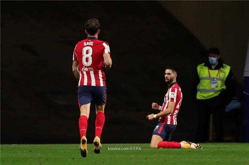 سيميوني يكسر عقدته بأول انتصار على برشلونة