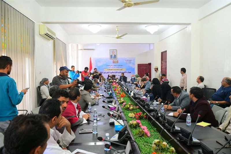 السلطة المحلية بمأرب تطلق خطة استجابة للاحتياجات الانسانية للعام 2021م