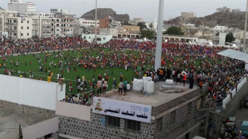 بالصور: وحدة عدن يهزم جاره التلال بحضور جماهيري كبير