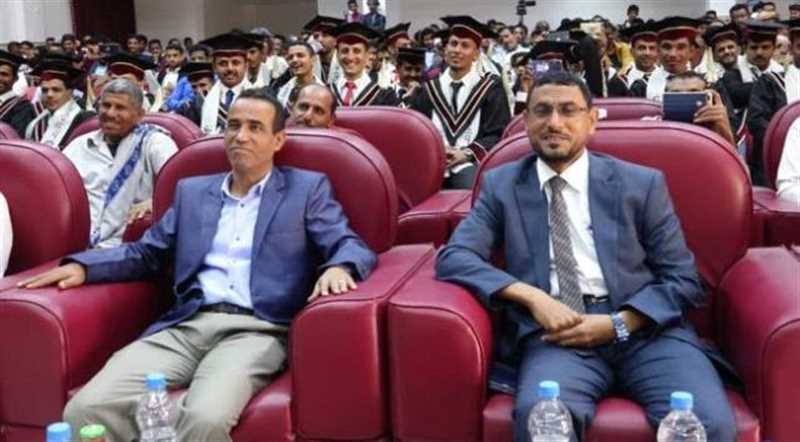 تخرج دفعة جديدة من طلاب كلية النفط بشبوة