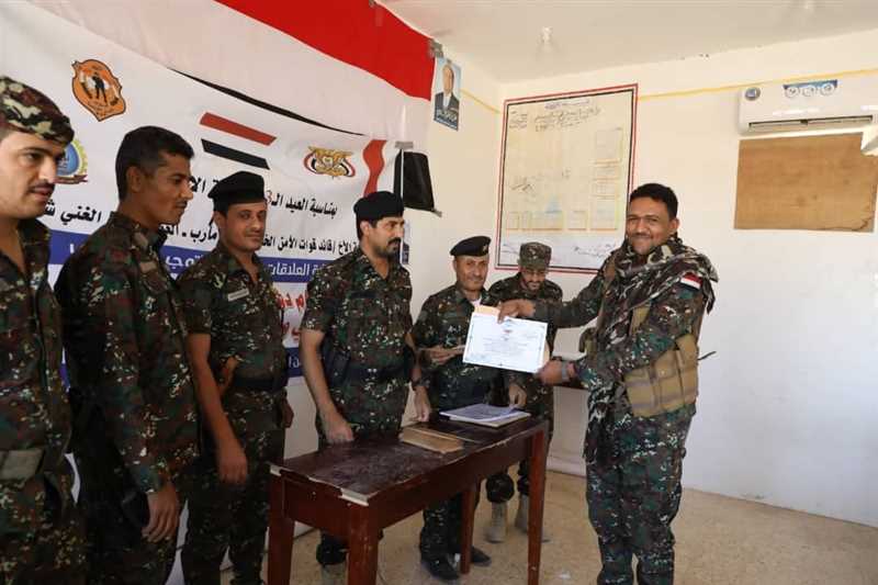 قوات الأمن الخاصة بمأرب تختتم دورة في الوعي السياسي والمعنوي