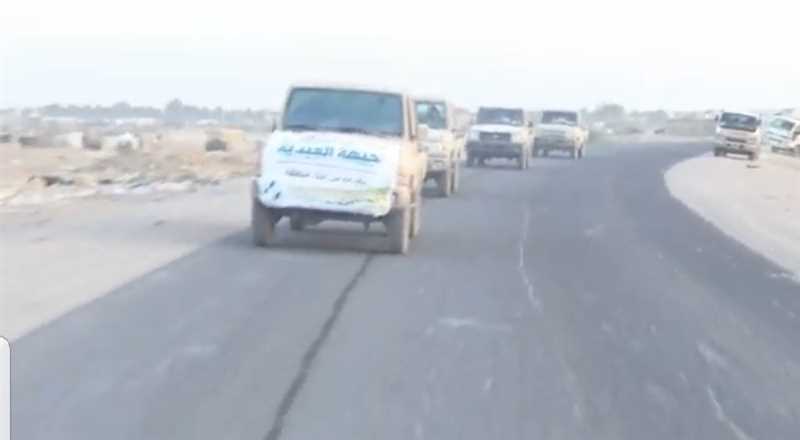 مأرب: تسيير قافلة غذائية دعماً لقوات الجيش الوطني والمقاومة بجبهة العبدية