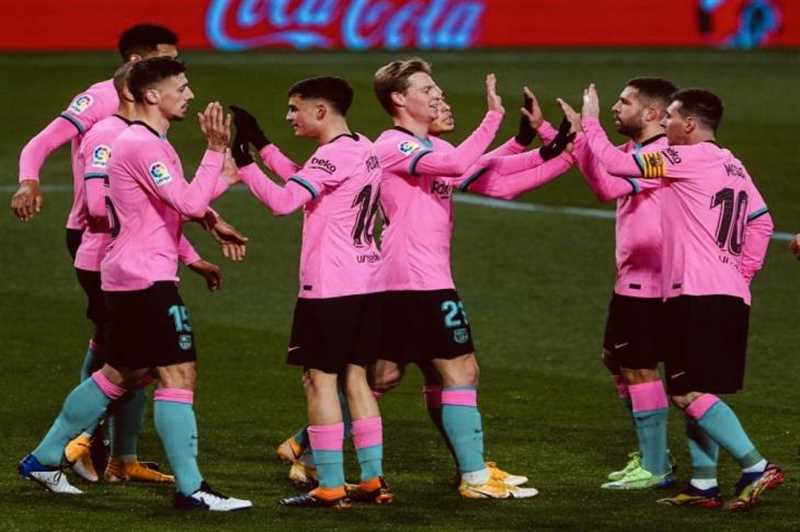 في ليلة تاريخية لميسي.. برشلونة يتجاوز بلد الوليد خارج ملعبه  بثلاثية