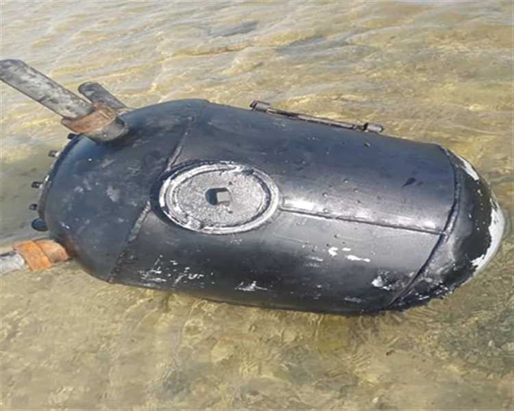 العثور على 6 ألغام بحرية زرعتها مليشيا الحوثي في البحر الأحمر