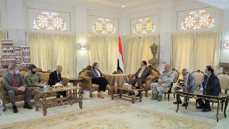 اليمن يبحث مع أمريكا زيادة التعاون والتنسيق المشترك في الجوانب الأمنية