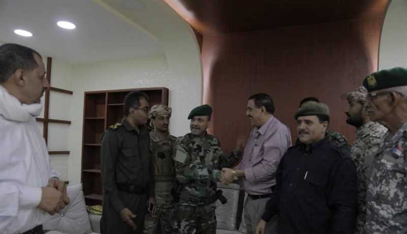 إجراء دور الاستلام والتسليم بين المدير الخلف والسلف لشرطة عدن