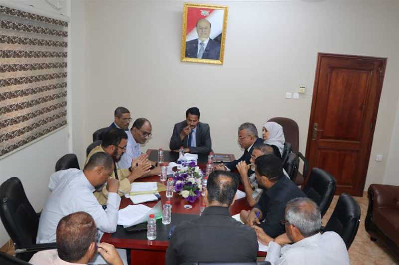 اللجنة العليا للاختبارات تعقد اجتماعها الأول بعدن