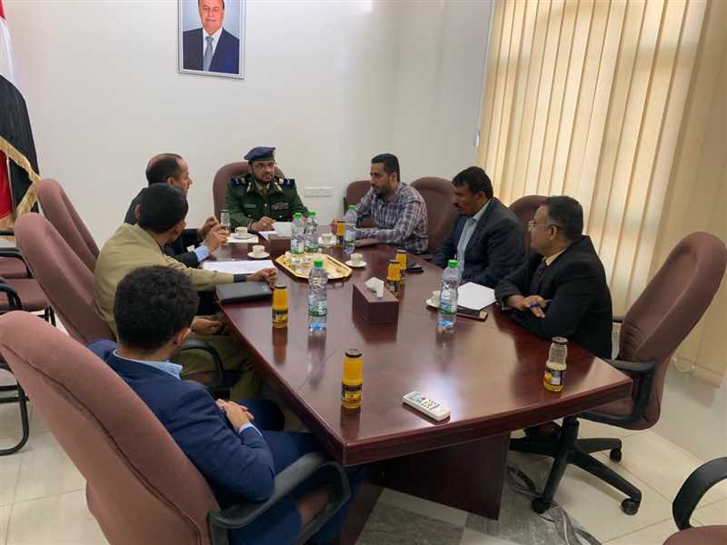 وكيل أول وزارة الداخلية يزور مكتب الخارجية بمأرب ويناقش معهم سبل التعاون المشترك