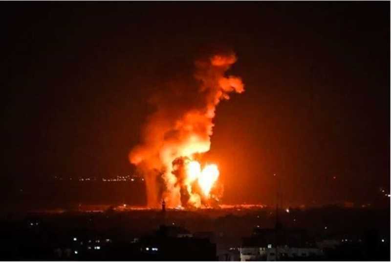 أكثر من 60 غارة إسرائيلية على غزة في نصف ساعة