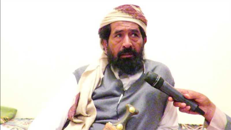 مأرب: مليشيا الحوثي تستهدف منزل الشيخ علي بن غريب بصاروخ بالستي