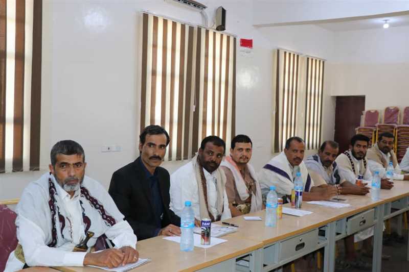 رئيس اللجنة الفرعية للاختبارات بمأرب يجتمع مع رؤساء اللجان الفرعية بالمديريات