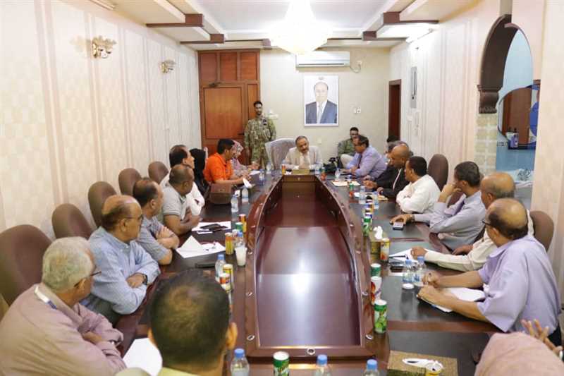 وزارة النقل تشدد على سرعة نقل مركز الملاحة الجوية من صنعاء