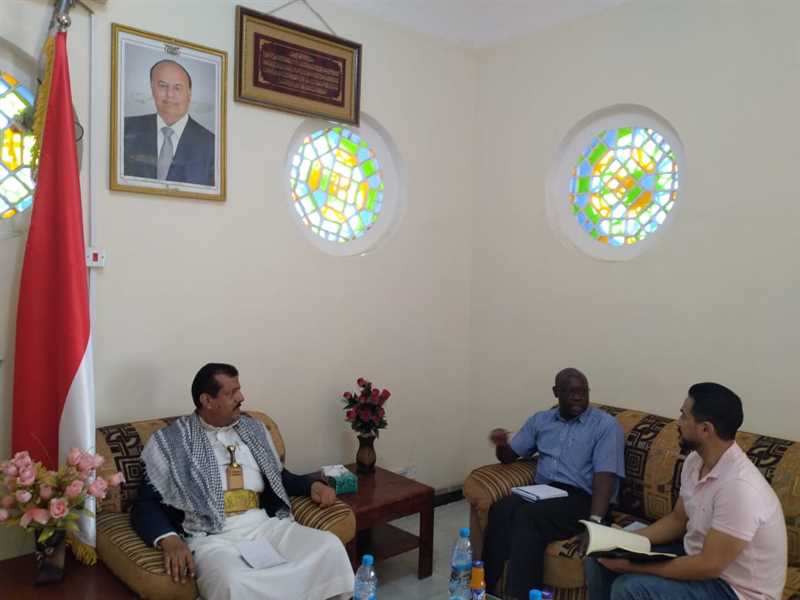 وكيل مأرب يبحث مع الاوتشا الاحتياجات الطارئة لابناء مديرية رحبة