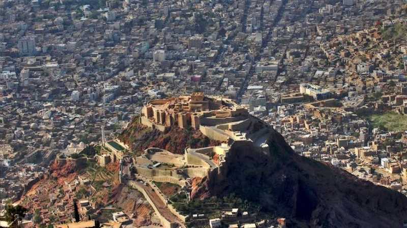 تعز: الأحزاب السياسية تدين حادثة بير باشا وتدعو لوضع حد لقضايا الأراضي وكل من يسيء لسمعة المحافظة