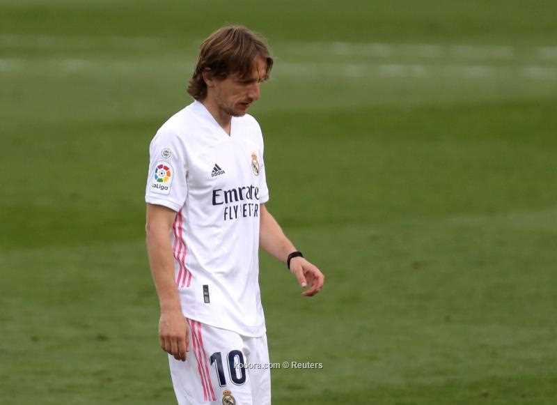 إصابة مودريتش تسبب أزمة جديدة في ريال مدريد