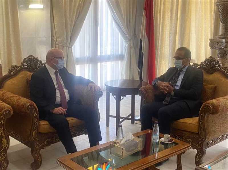 وزير الصحة يبحث مع السفير التركي دعم جهود بلادنا في مكافحة كورونا