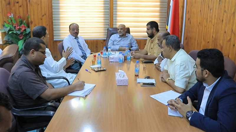 مناقشة الترتيبات لإقامة دوري الدرجة الأولى لكرة القدم بسيئون