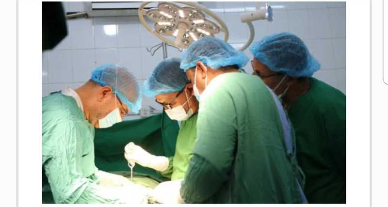 مأرب: اختتام برنامج المخيم الطبي بإجراء ٣٠ عملية جراحية نوعية لجرحى الجيش الوطني والمقاومة