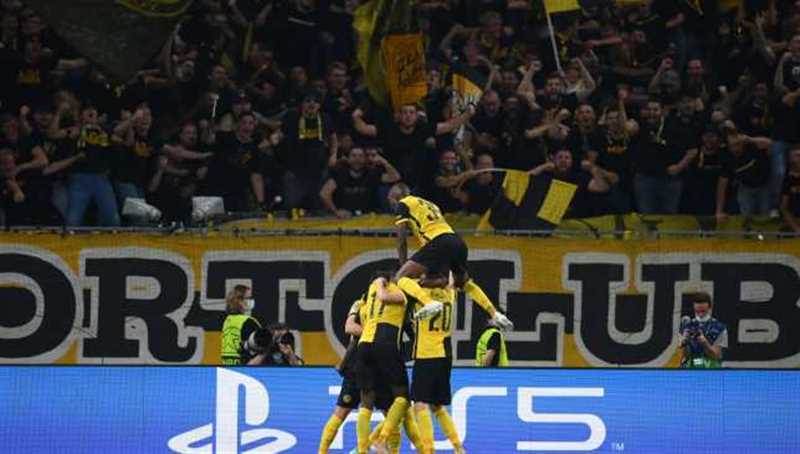 يانج بويز يصعق مانشستر يونايتد بفوزٍ مُثير في بداية مشوار دوري الأبطال