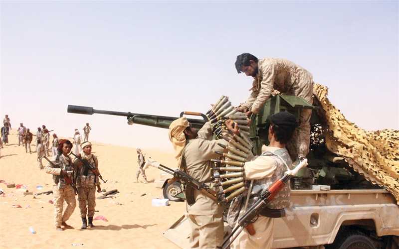 اشتداد المعارك في أطراف شبوة الغربية بعد وصول تعزيزات عسكرية كبيرة