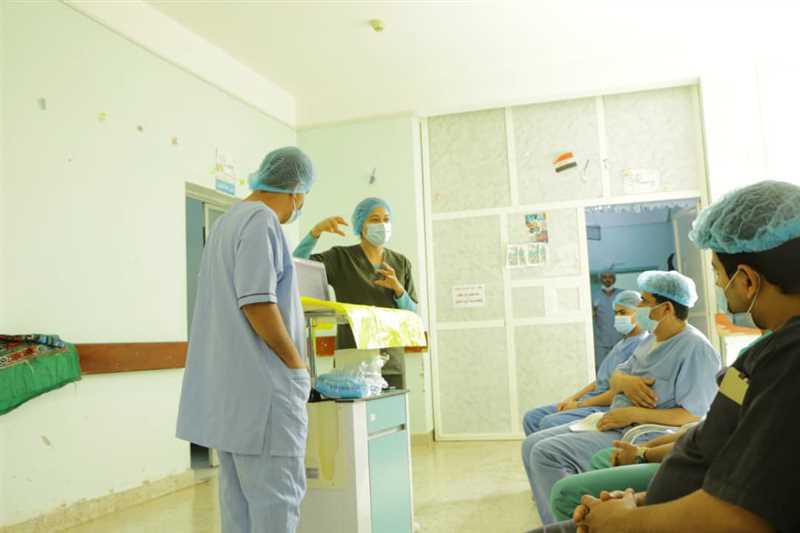 ورشة تدريبية لكوادر هيئة مستشفى مأرب حول مكافحة العدوى والتخلص من النفايات الطبية