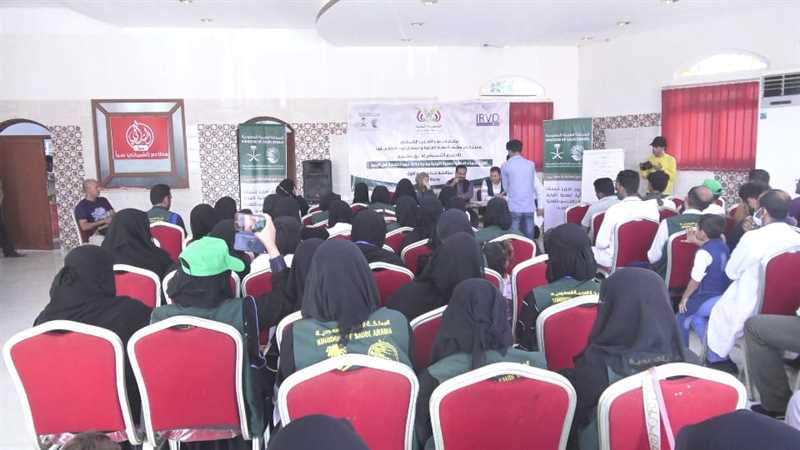 ورشة عمل تقيم أداء فرق مشروع تعزيز الرعاية الأولية بمأرب