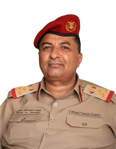 ناطق الجيش يستنكر الحملات التي تحاول النيل من المؤسسة العسكرية وقياداتها وتضحيات اليمنيين