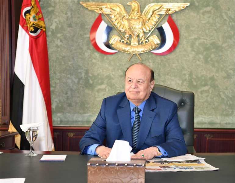 النص الكامل لإعلان الرئيس هادي تشكيل مجلس قيادة رئاسي ونقل صلاحياته إليه لإدارة الدولة واستكمال المرحلة الانتقالية.