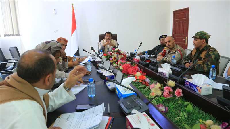 لجنة النفط بمأرب تناقش الاستقرار التمويني وتطبيق الرقابة والغرامات على المخالفين والمتلاعبين