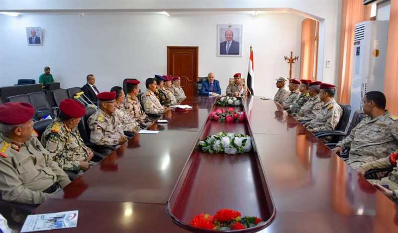 تعز اجتماع موسع للقيادات العسكرية والأمنية برئاسة المقدشي وشمسان