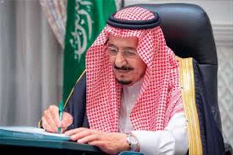 الملك سلمان يعيد تشكيل مجلس الوزراء ويعين الأمير محمد بن سلمان رئيسا وخالد وزيرا للدفاع .