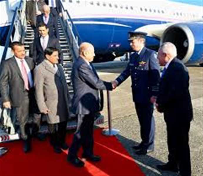 في مستهل زيارته ..الرئيس العليمي يعقد جلسة مباحثات مع رئيس المجلس الأوروبي.