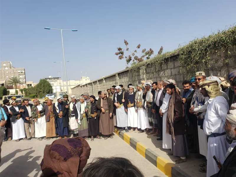 الشيخ القحاطي يعفوا عن قاتل ولده بعد صدور حكم الإعدام.