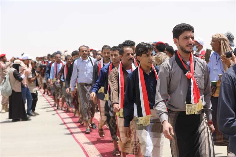 مأرب ..استقبال رسمي وشعبي كبير للمحررين من سجون مليشيا الحوثي.