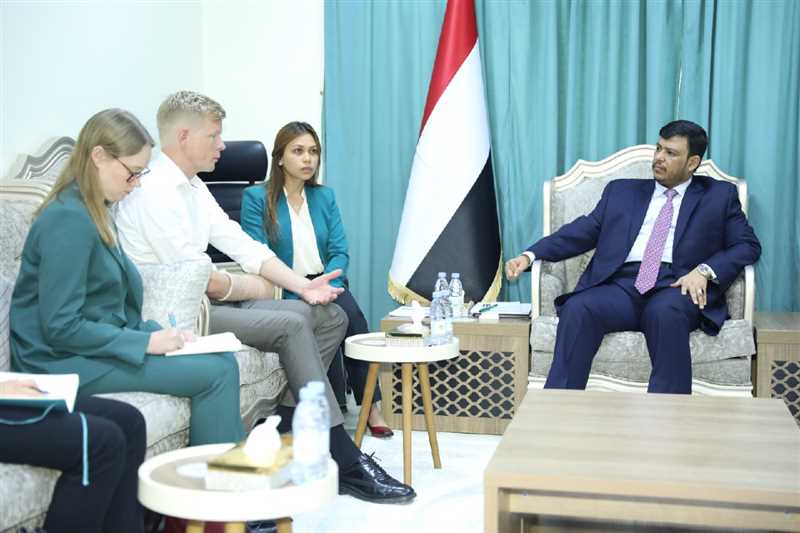 خلال لقاءه المبعوث..عضو مجلس القيادة العليمي.. خارطة طريق الحل الشامل يجب أن تكون واضحة بما يضمن إنهاء الانقلاب وتعزيز المركز القانوني للدولة باستعادة مؤسساتها