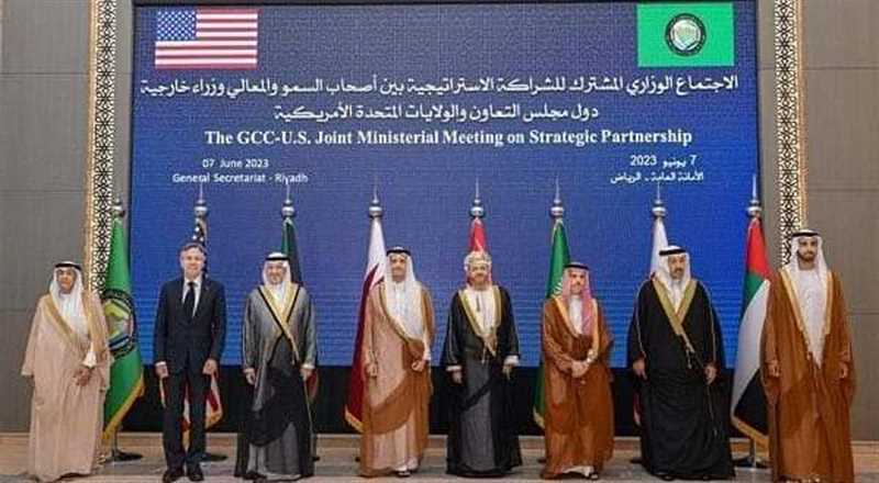 بيان خليجي-امريكي يؤكد دعمه لسيادة اليمن ووحدته وسلامة اراضيه.